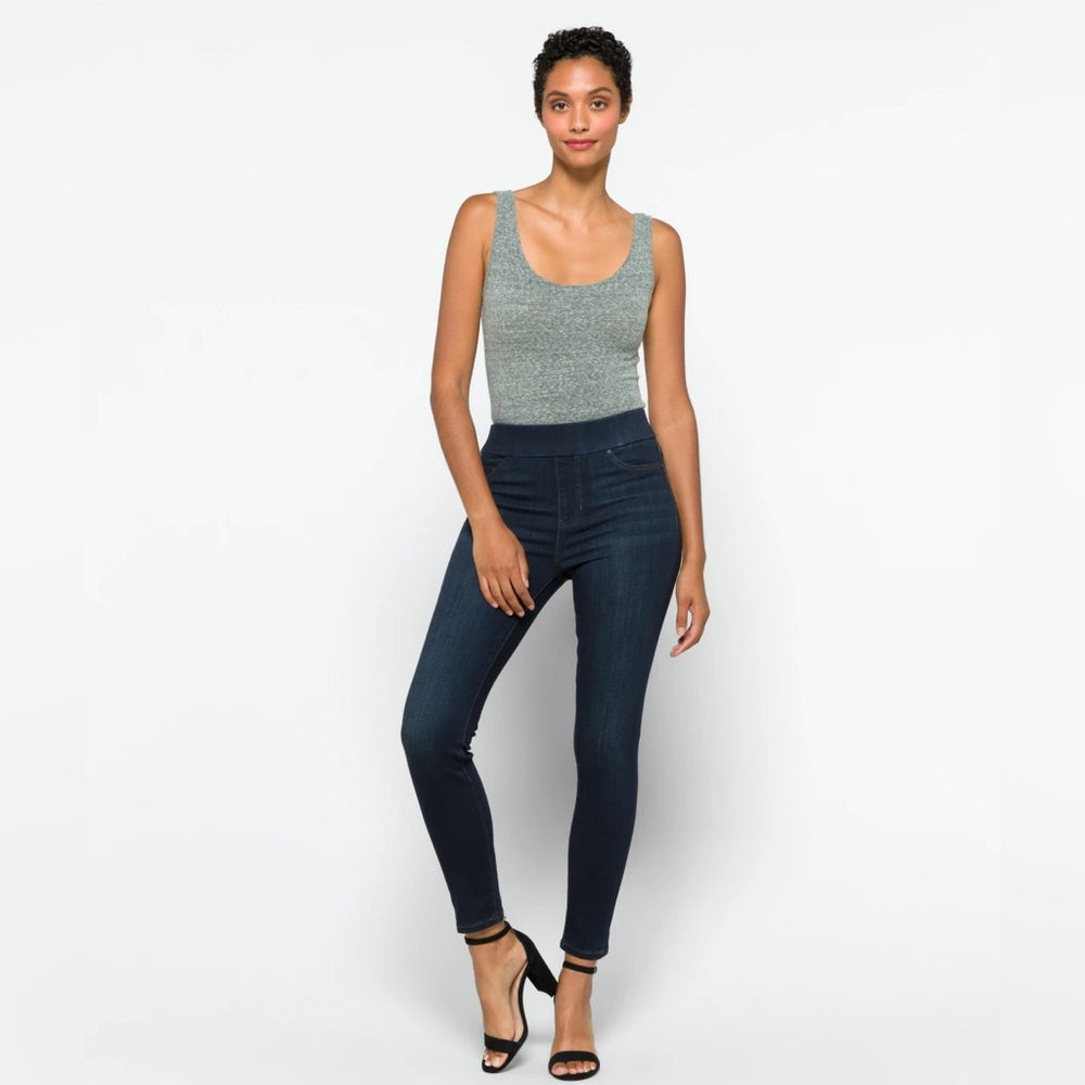 NWOT Super Skinny Jean